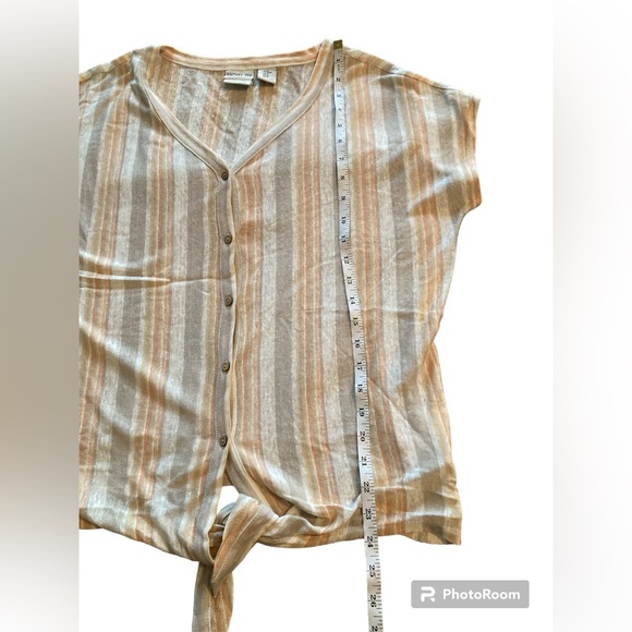 Rachel Zoe 100% Linen Button Down Striped Blouse. Size M. - Picture 7 of 7